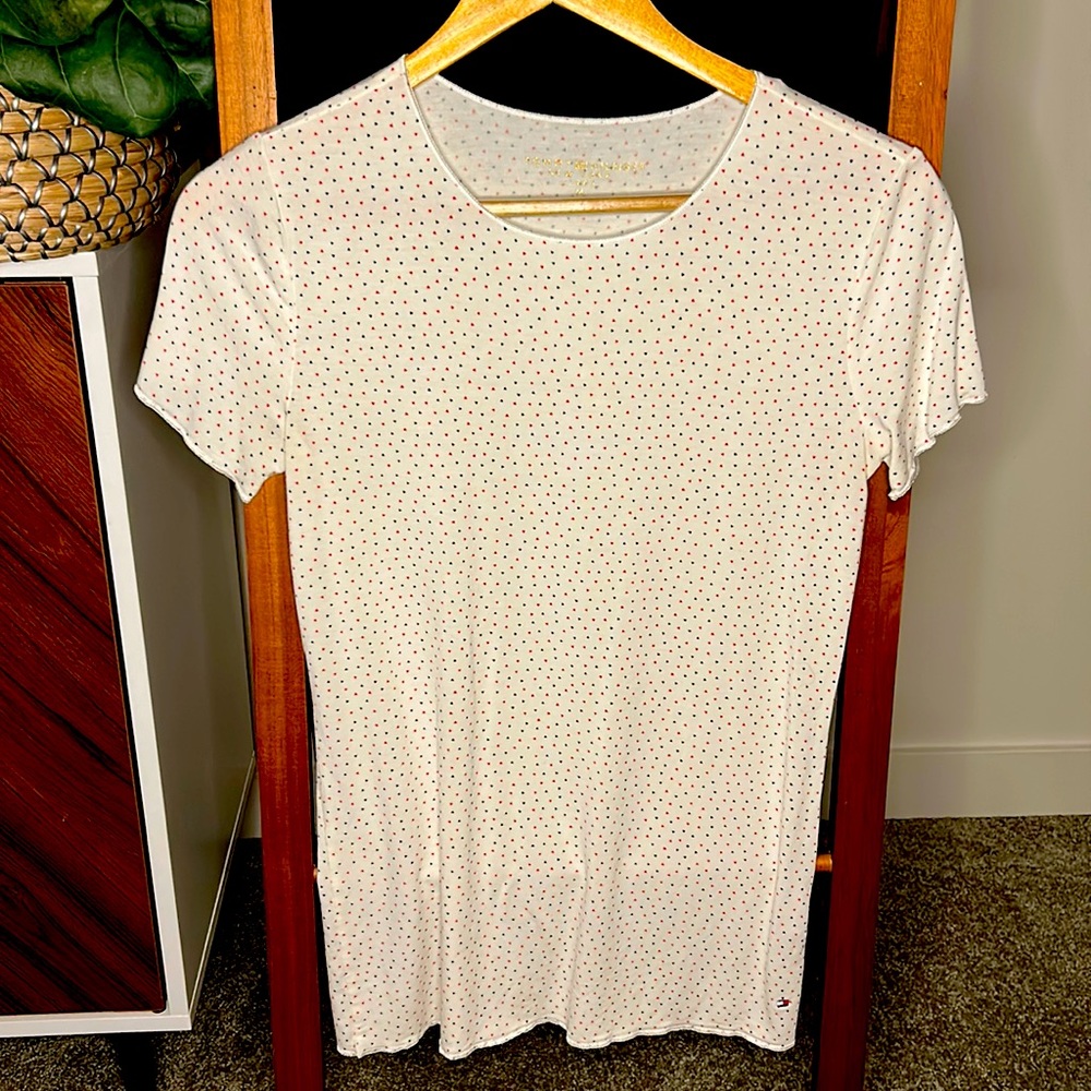 Tommy Hilfiger heart t-shirt, size medium.